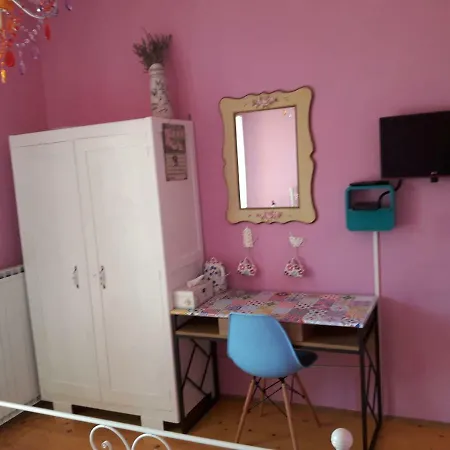 Noor And Guest house