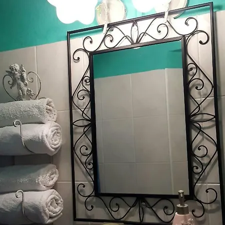 Noor And Guest house 3*