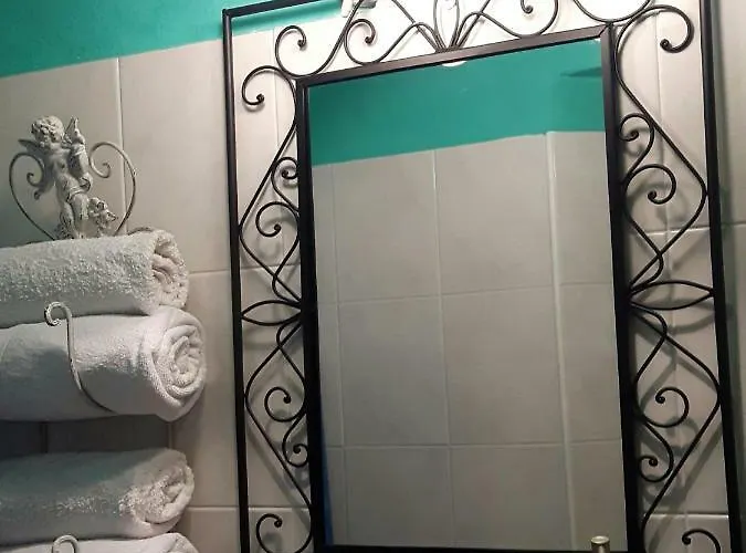 Noor And Guest house 3*