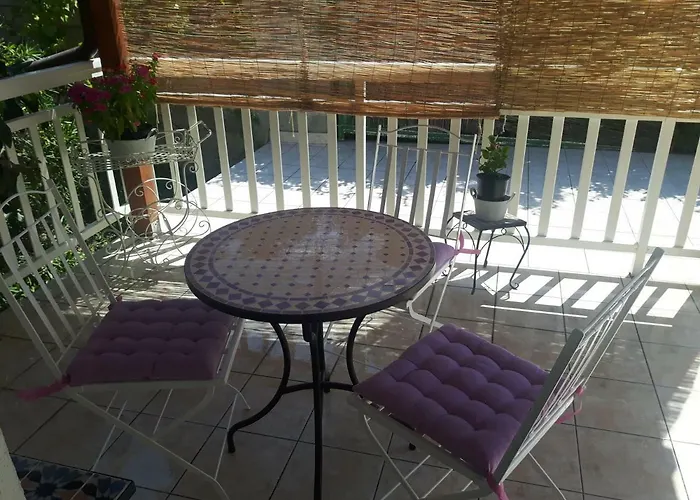 Guest house Noor And Hvar Town